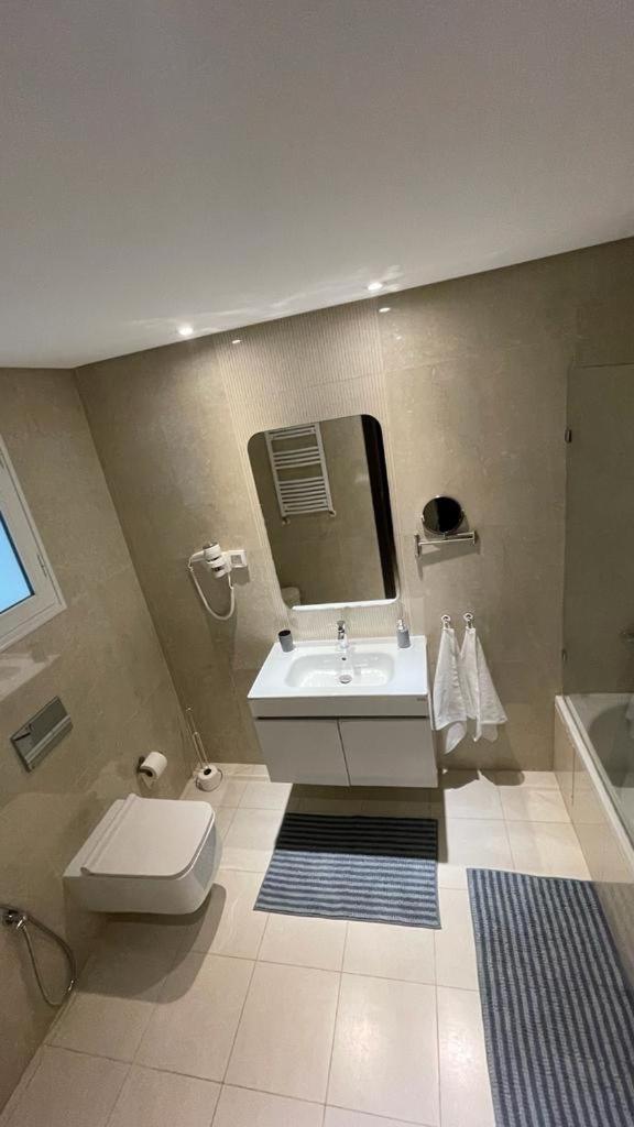 Schoene, Ruhige Neuwertige 127Qm Ferienwohnung Sidi Daoud Exteriér fotografie